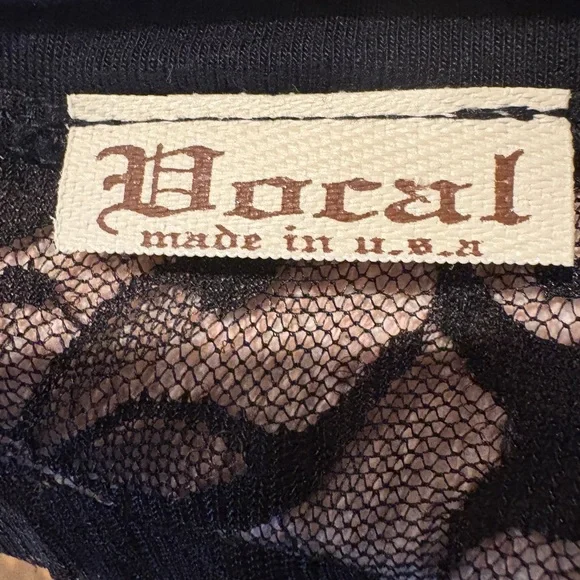 Vocal Black Lace Cardigan with White Floral Pattern - Picture 4 of 4